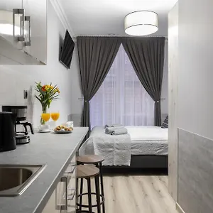 dolce-vita-elegant-apartments.krakowhotelspoland.com/